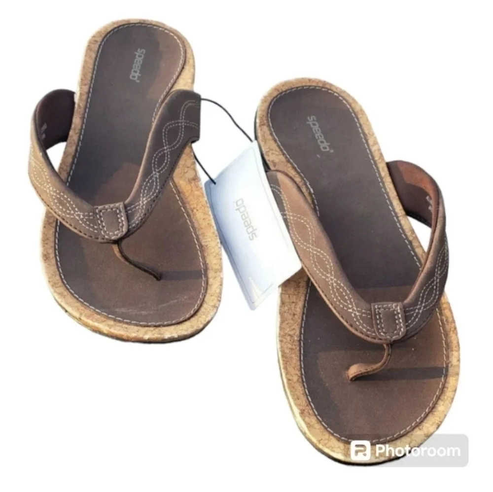 Speedo NWT sz 9 Brown Thong Flip Flops Women's Casual Flat Cork Insole